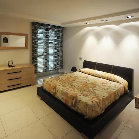 Aparthotel The Flowers Pontecagnano Faiano