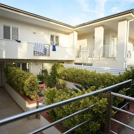 Lägenhetshotell The Flowers Pontecagnano