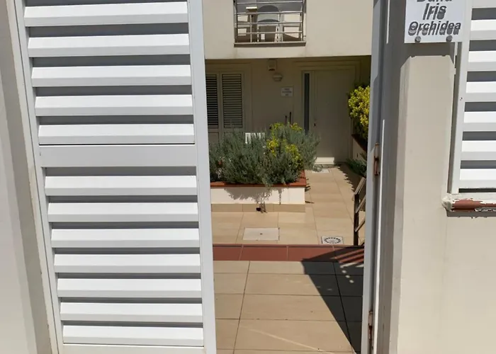 The Flowers Апарт-отель 4*