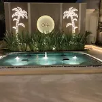 The Flowers 4* 庞特卡格纳诺