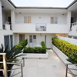 The Flowers 4* 庞特卡格纳诺