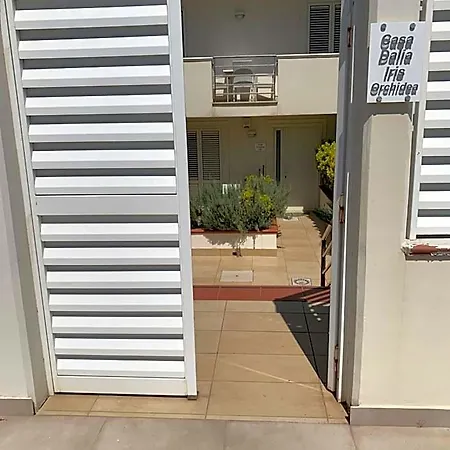 The Flowers Apartmanhotel 4*