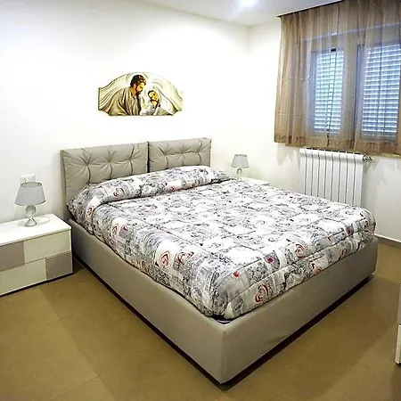 Apartmanhotel The Flowers 4*